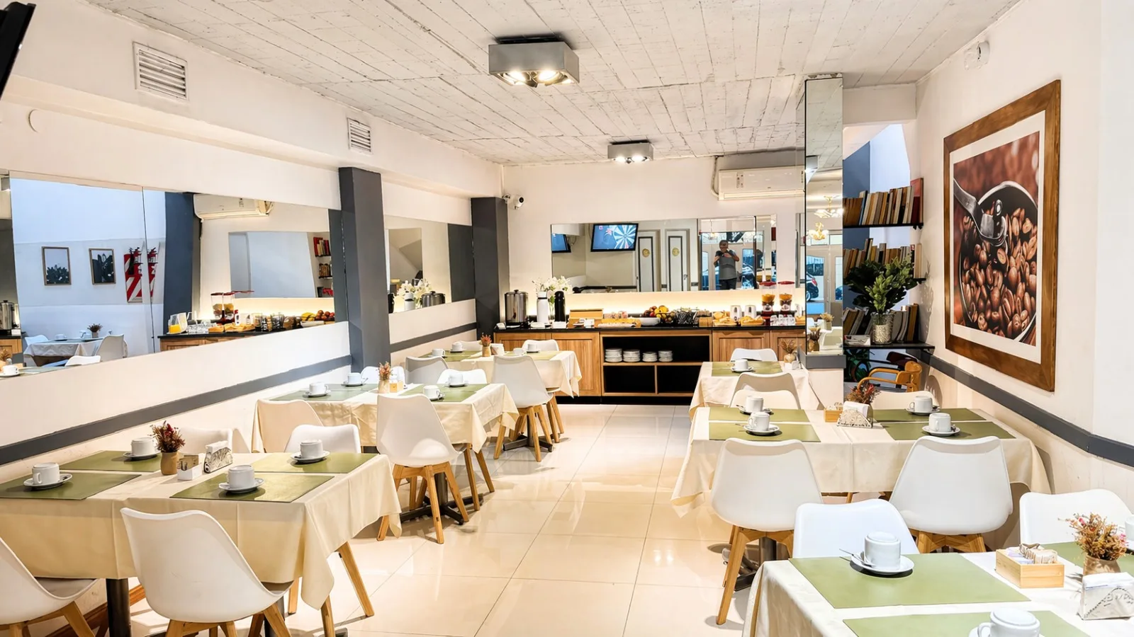 Desayunador del Hotel Alpino